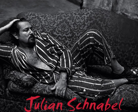 Julian Schnabel ritratto da Annie Leibovitz nel 1995